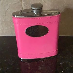 Pink leather and steel personalized flask (Zoe)
